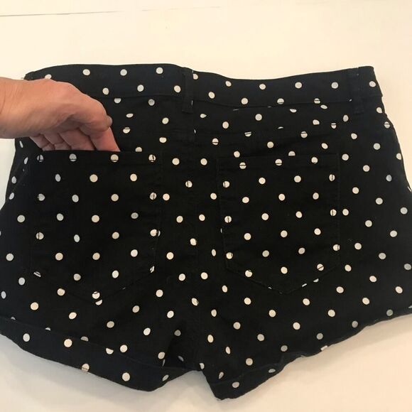 H&M Black and White Polka Dot Shorts Size 6 - Picture 3 of 6